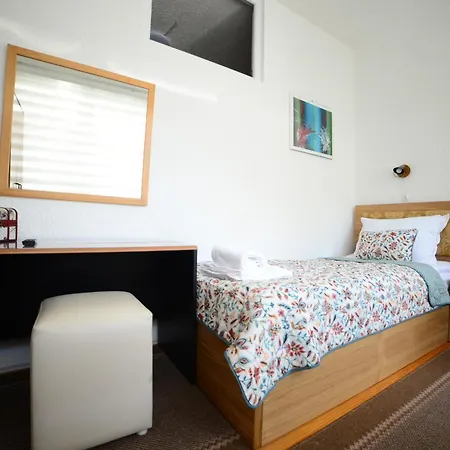 Apartment Nur *