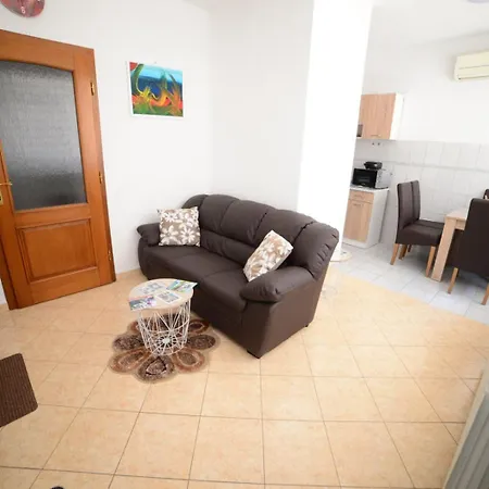 Apartment Nur