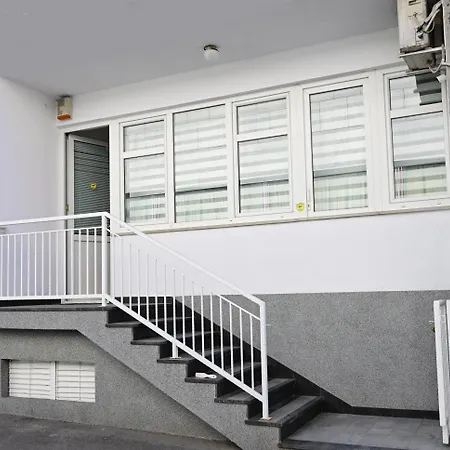 Nur Apartment